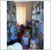 Galeria zdjęć: Przedszkolaki w Gminnej Bibliotece Publicznej w Gorzkowicach. Link otwiera powiększoną wersję zdjęcia.